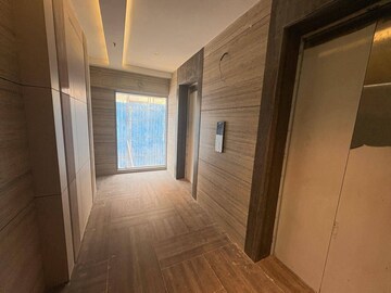 Room in 3 BHK Apartment at Andheri West – for Rent