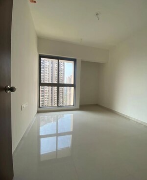 Room in 2 BHK Apartment at Runwal Eirene, Balkum Pada – for Sale