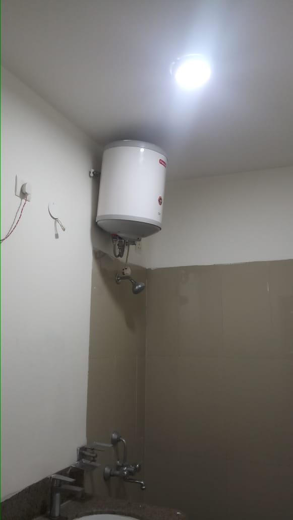 2 BHK + Servant Room Apartment For Rent in Pioneer Park Phase 1