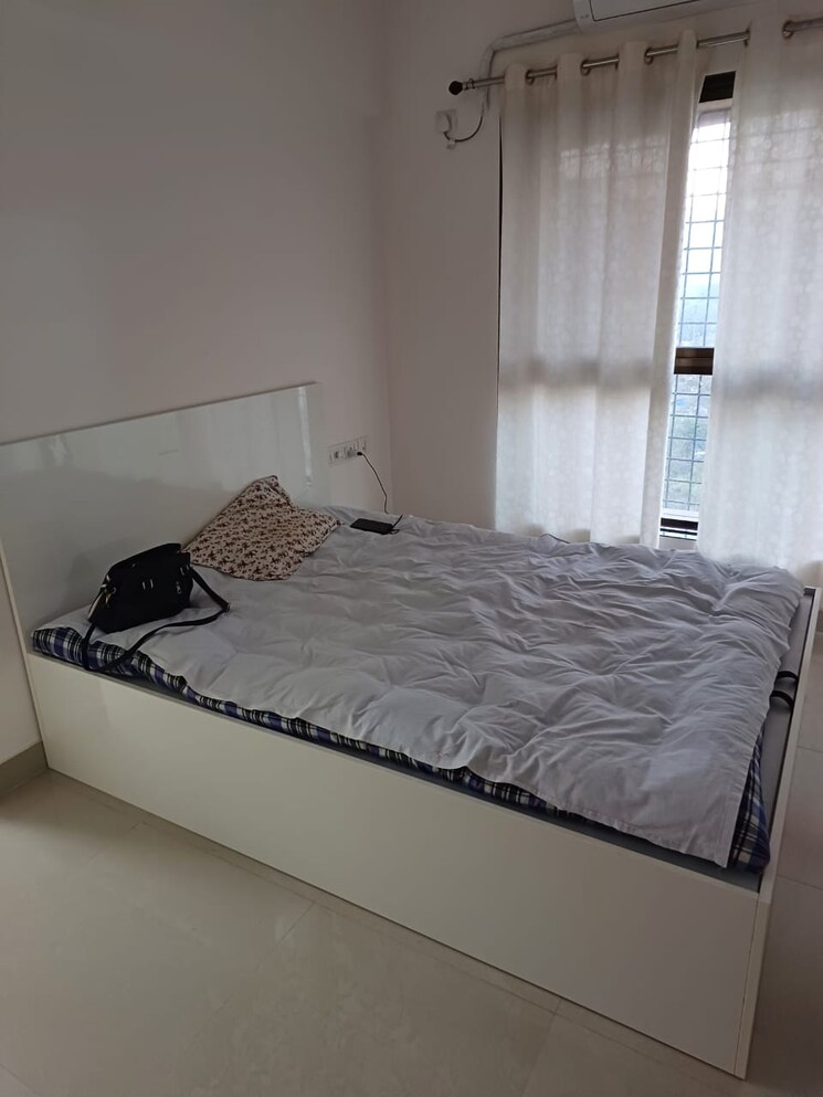 Bedroom, hubtown-greenwoods 3 Bedroom 672 Sq.Ft. Apartment In Vartak Nagar Thane 9094875