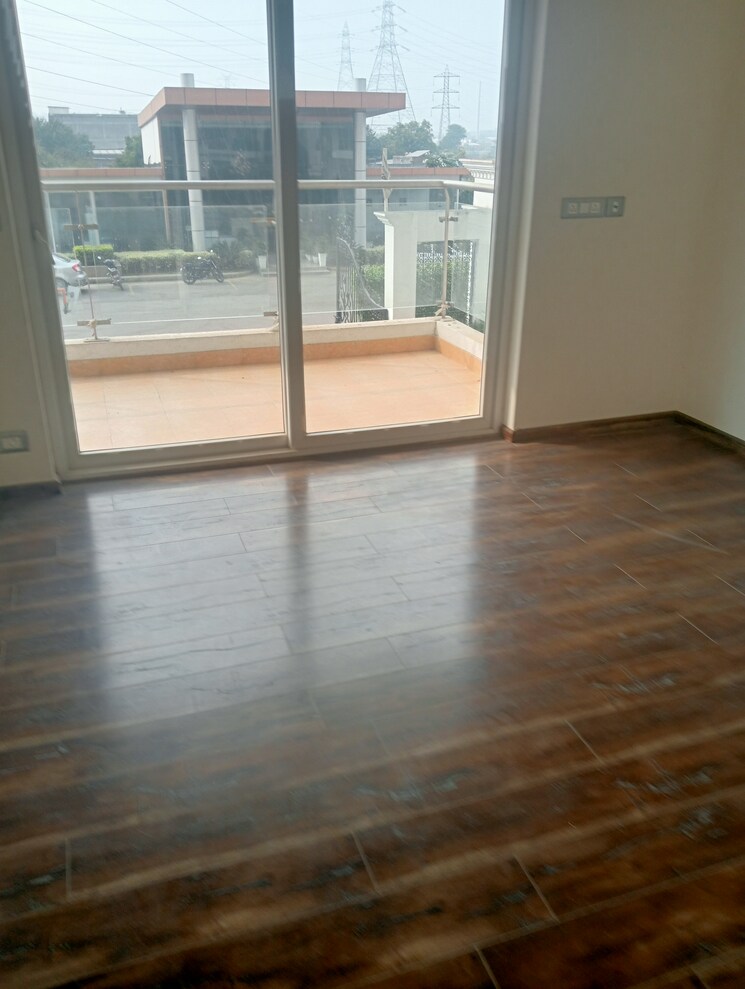 Room, shree-vardhman-victoria 2 Bedroom 1350 Sq.Ft. Apartment In Sector 70 Gurgaon 9094873