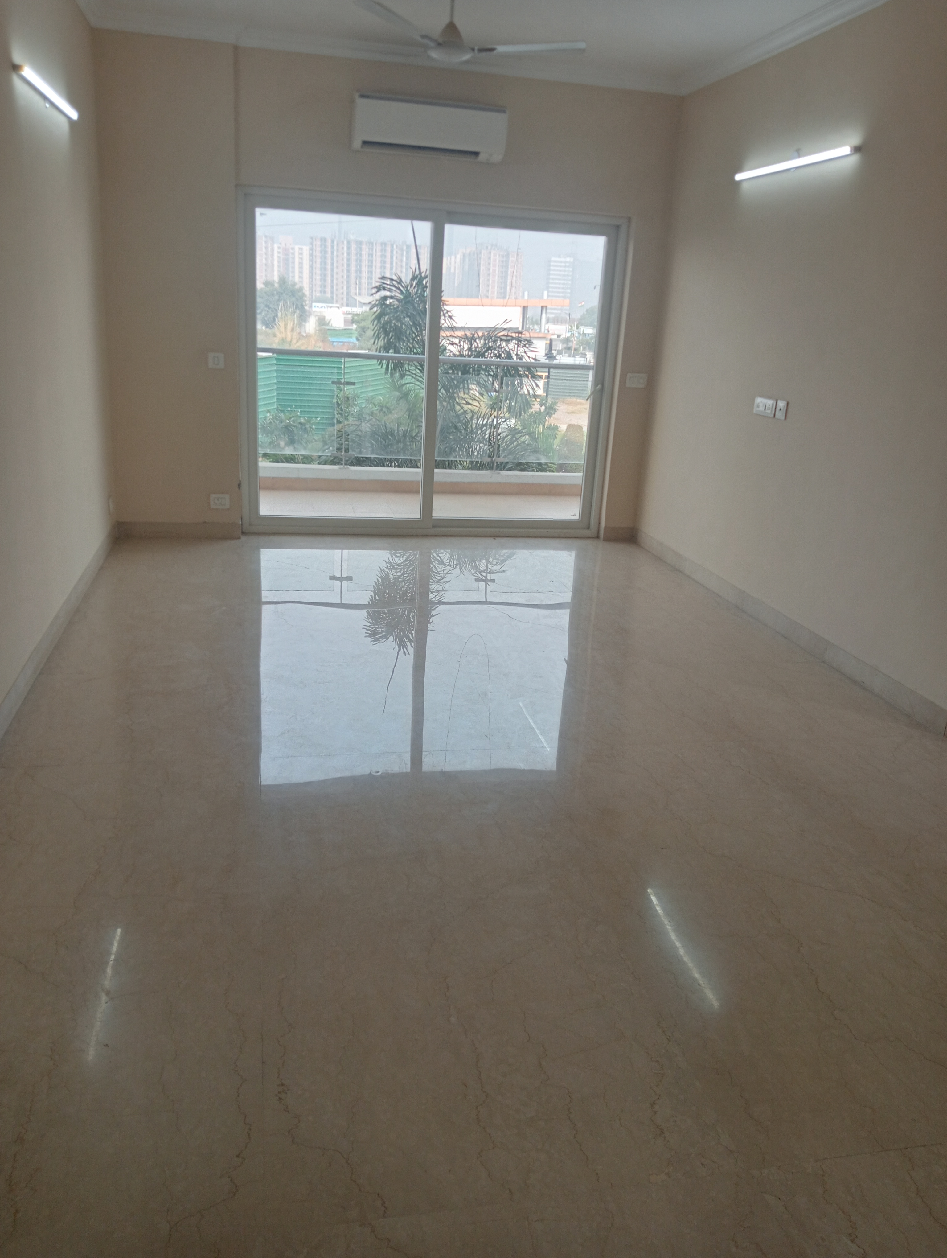 2 BHK + Pooja Room Apartment For Rent in Shree Vardhman Victoria