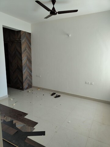 Furnished Amenities in 2 BHK Apartment at Svamitva Emerald Square, Bommasandra – for Rent