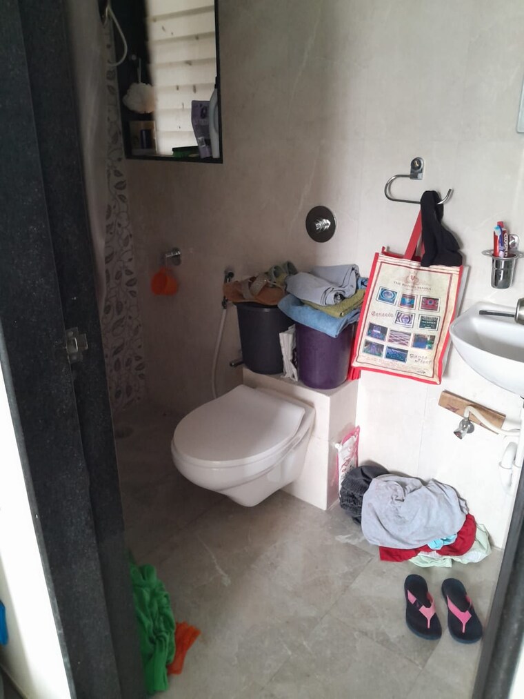 Attached Bathroom, pranav-flora-enclave 2 Bedroom 680 Sq.Ft. Apartment In Borivali East Mumbai 9095013