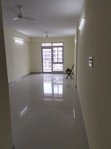 Room in 3 BHK Apartment at Sector 19b Dwarka – for Rent