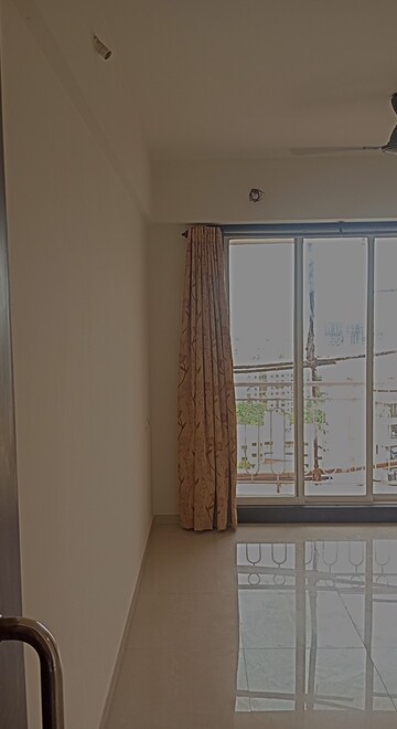 Room in 2 BHK Apartment at Vijay Residency Phase III, Kavesar – for Rent