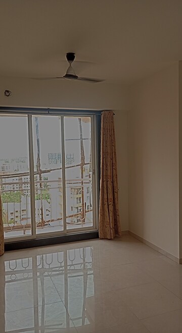 Room in 2 BHK Apartment at Vijay Residency Phase III, Kavesar – for Rent