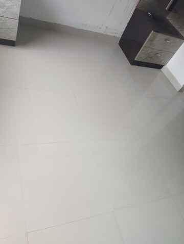Room in 3 BHK Apartment at Adore Happy Homes Grand, Sector 85 – for Sale