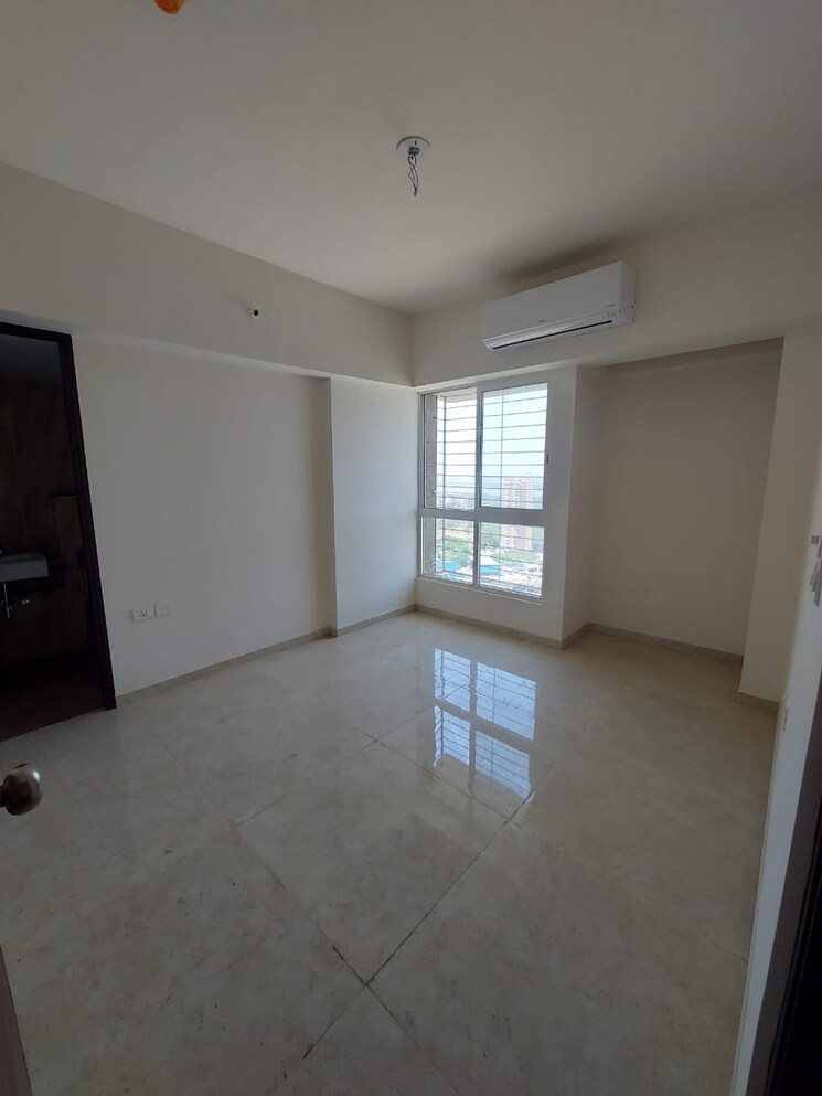 Room, lodha-amara 2 Bedroom 672 Sq.Ft. Apartment In Kolshet Road Thane 9095095