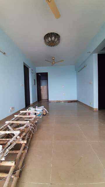Room in 3 BHK Apartment at Eros Rosewood Villas, Sector 50 – for Rent