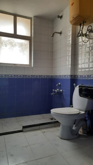 Team Area in 3 BHK Apartment at Eros Rosewood Villas, Sector 50 – for Rent
