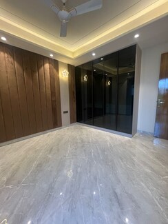 3.5 BHK + Extra Room Builder Floor For Sale in ROF Normanton Park