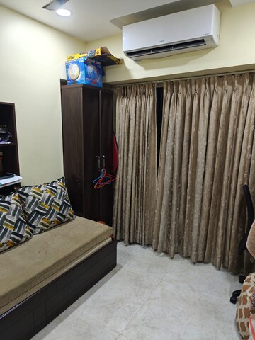 Bedroom in 2 BHK Apartment at Lodha Amara, Kolshet Road – for Rent