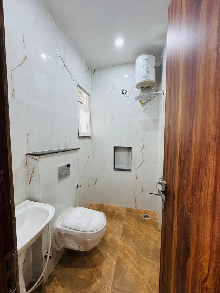 Bathroom, park-avenue 3 Bedroom 90 Sq.Yd. Villa In Mussoorie Road Dehradun 9095214