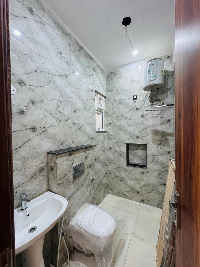 Bathroom, park-avenue 3 Bedroom 90 Sq.Yd. Villa In Mussoorie Road Dehradun 9095214