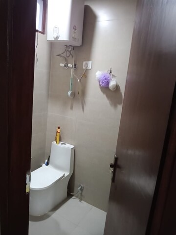 Bathroom in 1 BHK Apartment at Saket – for Rent