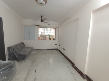 Room in 3 BHK Apartment at Om Sai Shree CHS, Vashi Sector 28 – for Rent