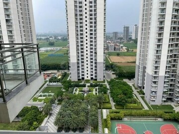 3.5 BHK Apartment For Rent in Sector 81