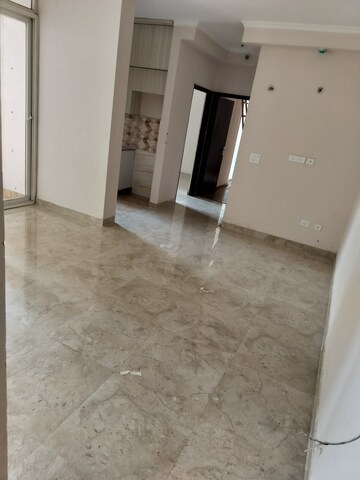 Common Area in 3 BHK Apartment at Amrapali Golf Homes, Sector 4 Greater Noida – for Rent