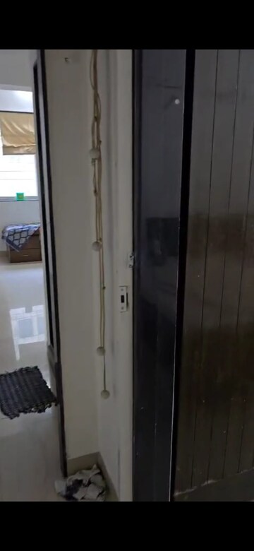 2 BHK Apartment at Seven Bunglow – for Rent