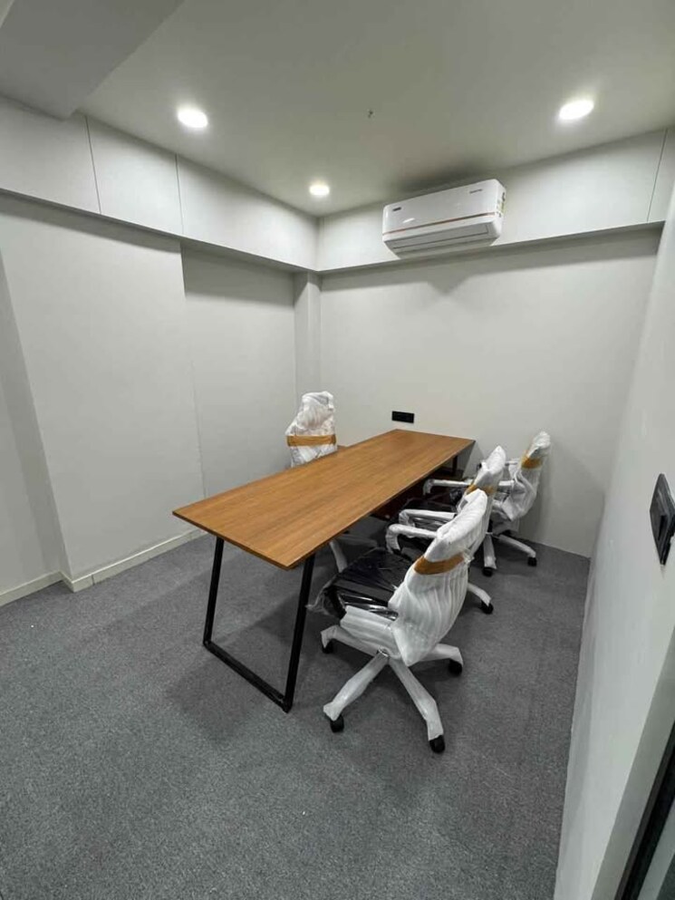 Team Area, ab road Commercial Office Space 2100 Sq.Ft. In Ab Road Indore 9095352