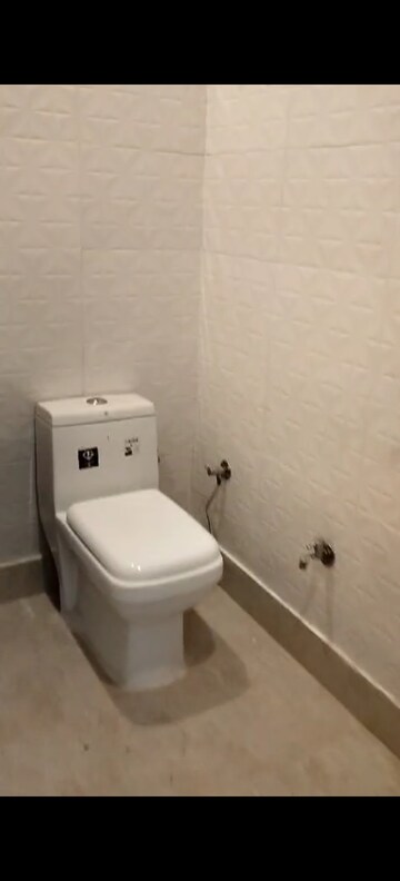 Bathroom in 2 BHK Builder Floor at Shakti Khand 2 – for Rent