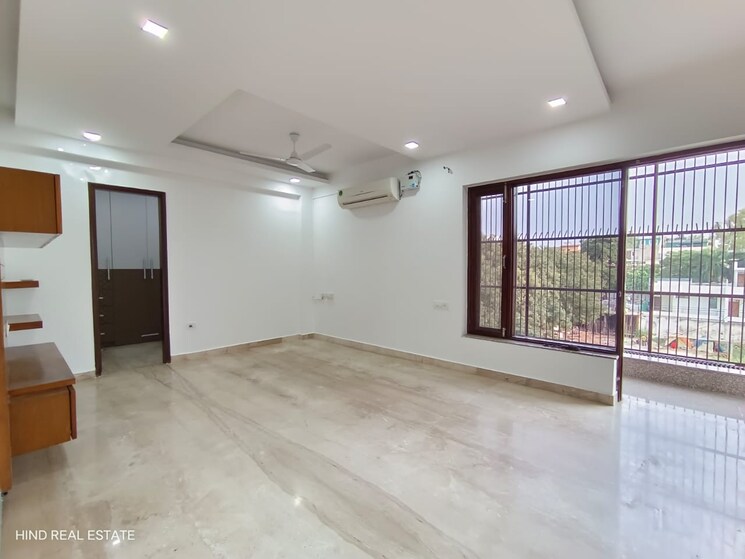 Room, nangal dewat 4 Bedroom 2400 Sq.Ft. Builder Floor In Nangal Dewat Delhi 9095478