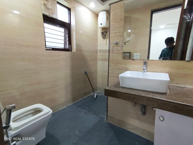 Bathroom, nangal dewat 4 Bedroom 2400 Sq.Ft. Builder Floor In Nangal Dewat Delhi 9095478