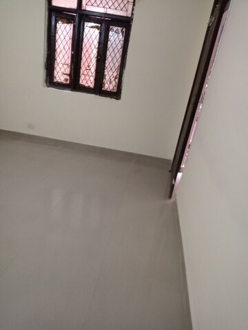 Furnished Amenities in 2 BHK Builder Floor at Neb Sarai – for Rent