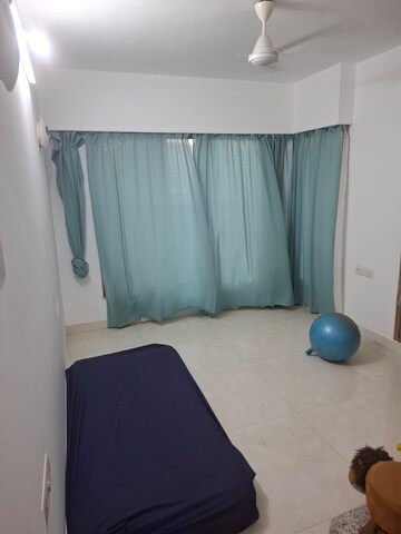 Team Area in 3 BHK Apartment at Neelkanth Greens, Manpada – for Rent