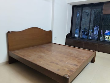 Room in 3 BHK Apartment at Ajmera Golden Rays, Andheri West – for Rent