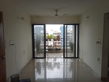 Room in 2 BHK Apartment at Nanded City Madhuvanti, Sinhagad Road – for Rent