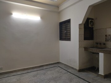 Room in 1 RK Builder Floor at Saket – for Rent