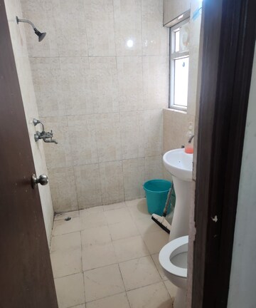 Bathroom in 2.5 BHK Apartment at Antriksh Golf View, Sector 78 – for Rent