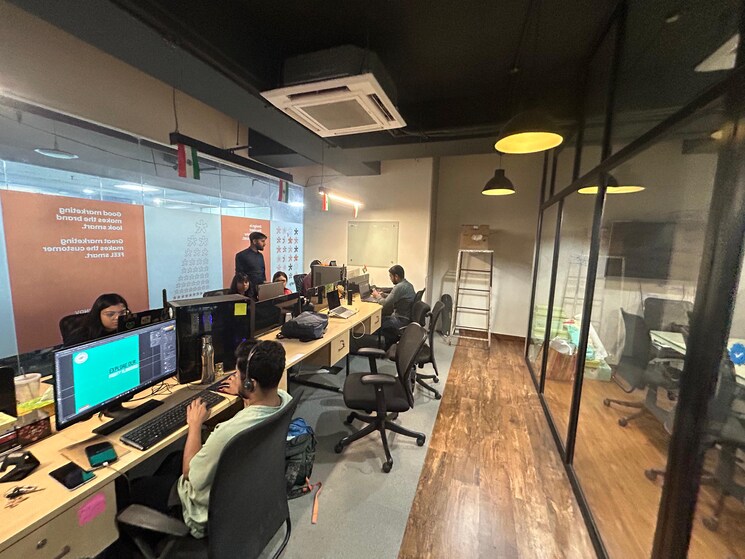 Gym, vibhuti khand Commercial Office Space 1750 Sq.Ft. In Vibhuti Khand Lucknow 9095509