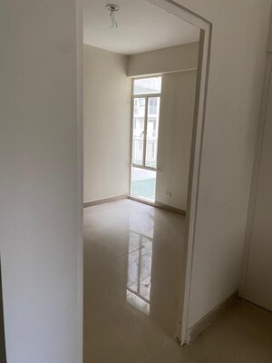 Room in 2 BHK Apartment at Suncity Avenue 102, Sector 102 – for Sale