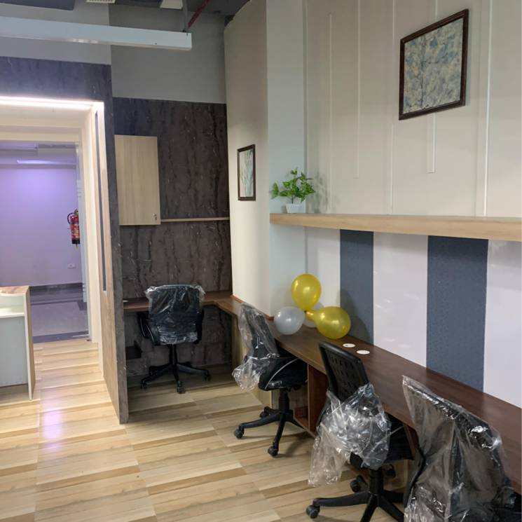 Living Room, grandslam-ithum Commercial Office Space in IT/SEZ 599 Sq.Ft. In Wazidpur Noida 9095533