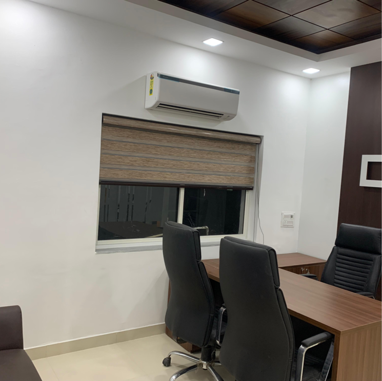 Team Area, arv-park Commercial Office Space in IT/SEZ 3000 Sq.Ft. In Wazidpur Noida 9095638