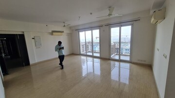 Room in 3 BHK Apartment at Conscient Heritage Max, Sector 102 – for Rent