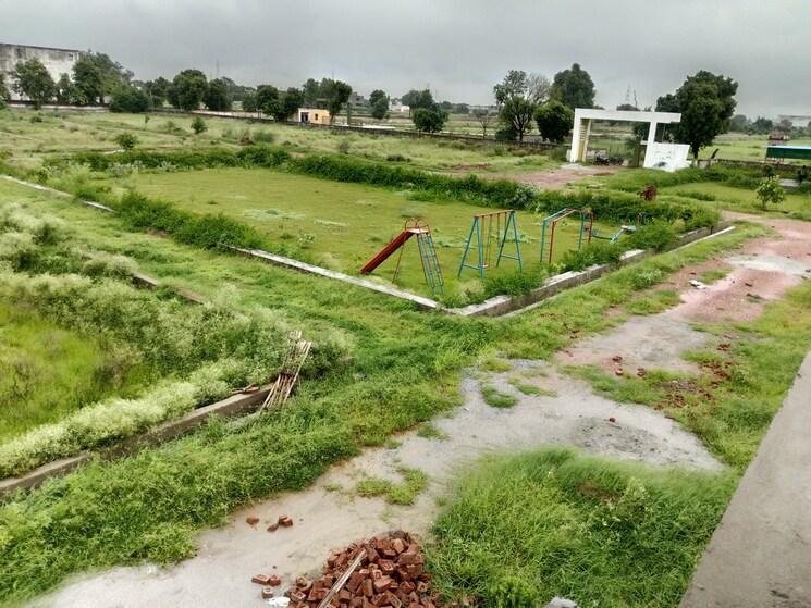 Garden, agra bye pass road  84 Sq.Mt. Plot In Agra Bye Pass Road Agra 9095688