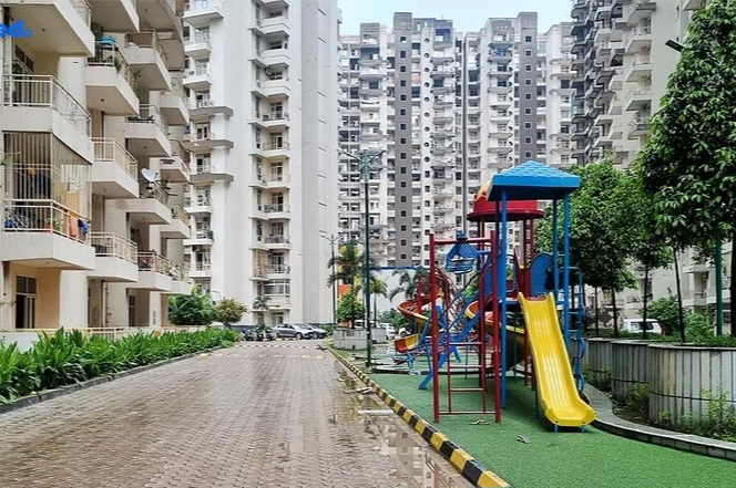 2 BHK 890 Sq.Ft. Apartment in Supertech Ecovillage II