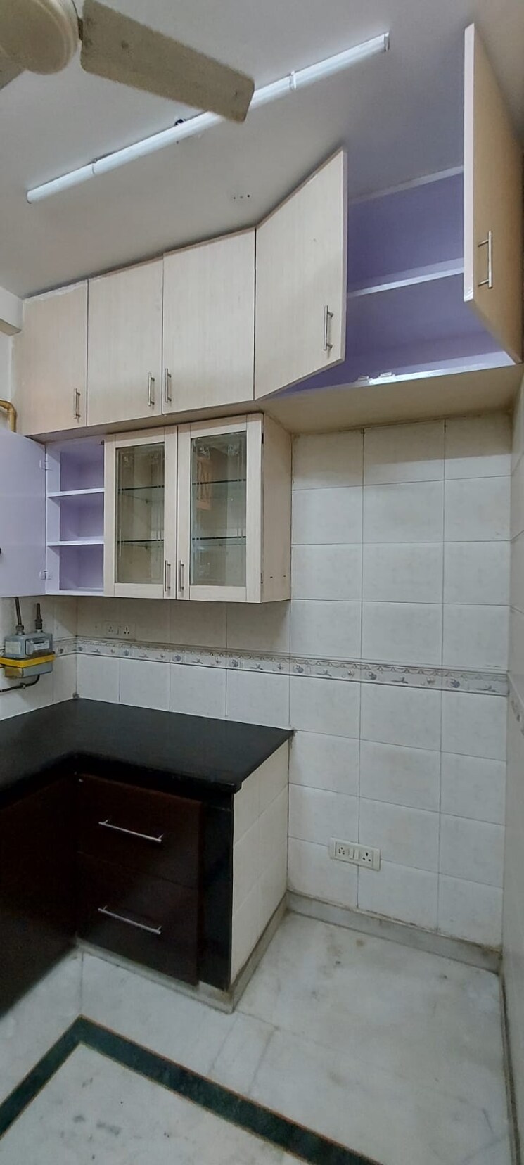 Kitchen, sarvodaya enclave 3 Bedroom 200 Sq.Yd. Builder Floor In Sarvodaya Enclave Delhi 9095738