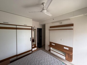 Room in 2 BHK Apartment at Shapoorji Pallonji Joyville Hinjewadi, Hinjewadi – for Rent