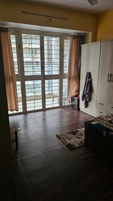 Room in 2 BHK Apartment at Empire Square, Chinchwad – for Rent
