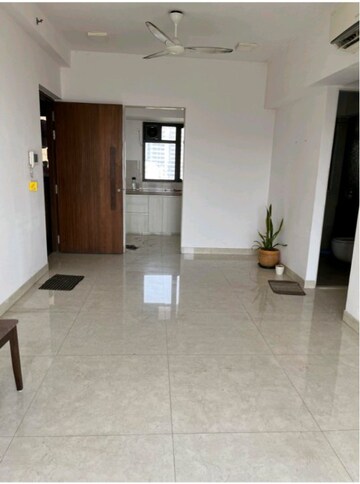 Room in 2 BHK Apartment at Kanakia Hollywood, Versova – for Sale