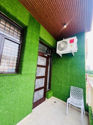 Master Plan in 3 BHK Builder Floor at Lake View Complex, Dhakoli – for Sale