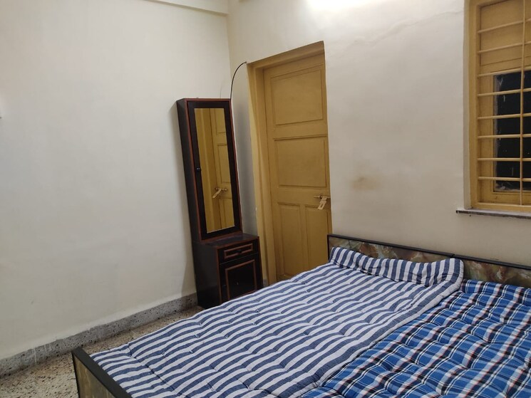 Bedroom, happy-house 1 Bedroom 400 Sq.Ft. Apartment In Vakola Mumbai 9095848