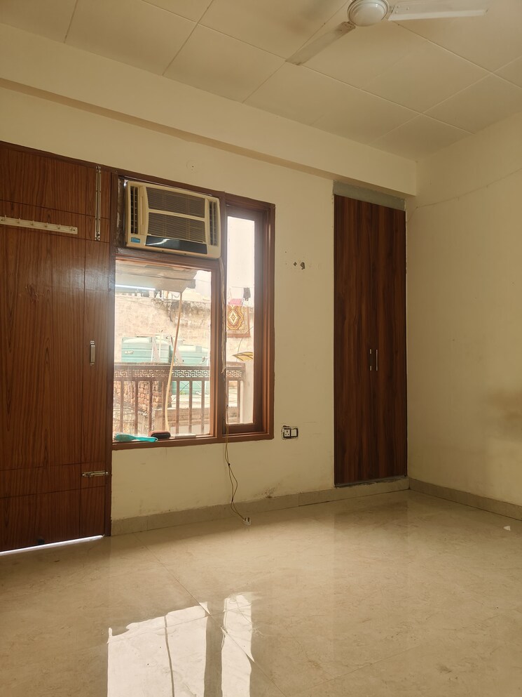 Room, saket 1 Bedroom 450 Sq.Ft. Builder Floor In Saket Delhi 9095927