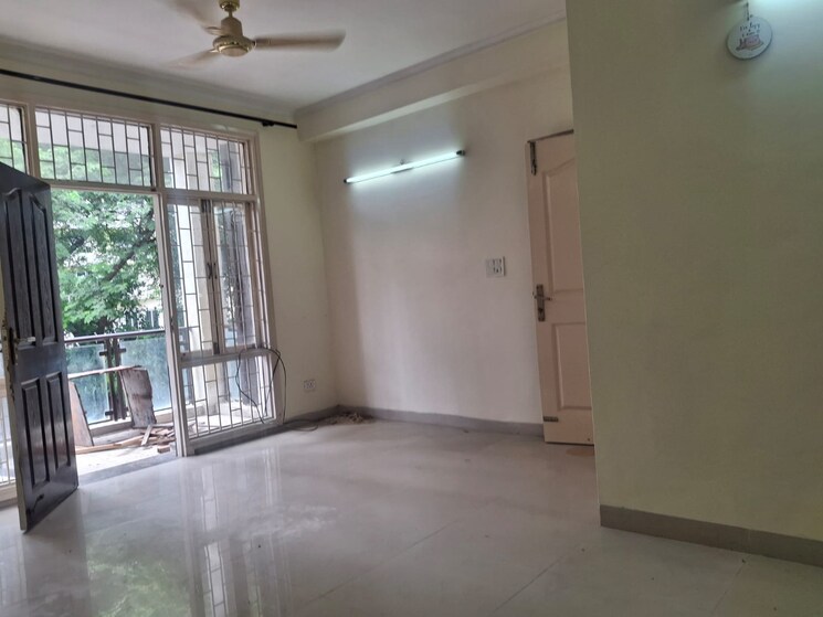 Room, ameya-sapphire-57 3 Bedroom 240 Sq.Yd. Builder Floor In Sector 57 Gurgaon 9095932