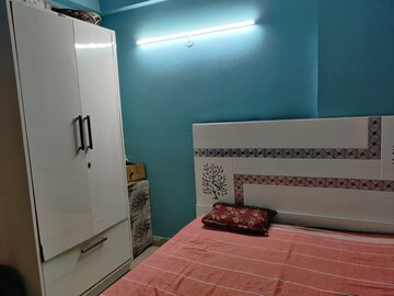 Room in 3 BHK Apartment at Adore Happy Homes Grand, Sector 85 – for Rent